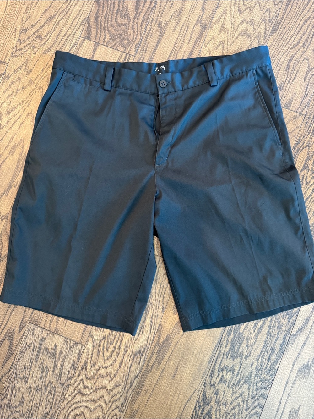 Nike Men's Black Flat-Front Performance Shorts size 35 ~
